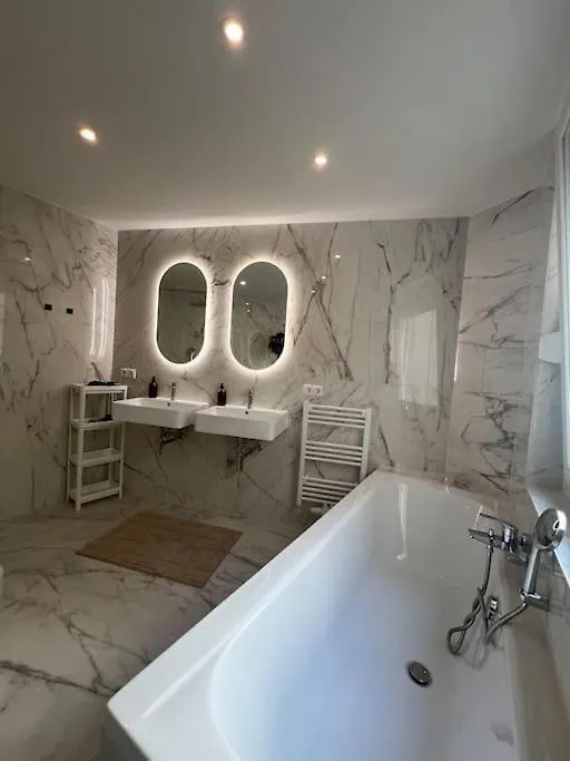 Luxury Living First District Apartment Vienna