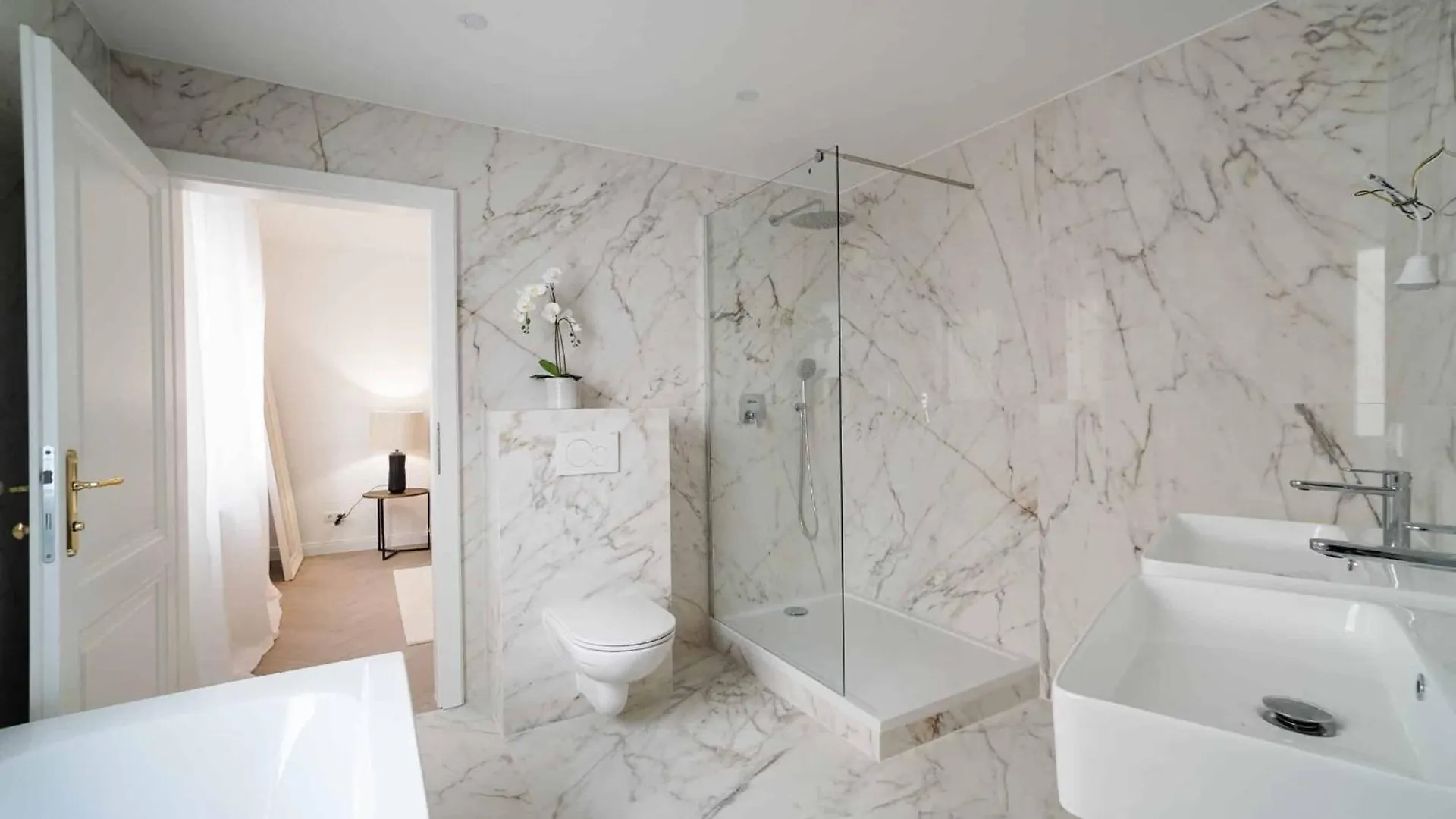Luxury Living First District Apartment Vienna
